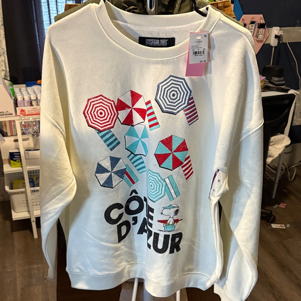 Peanuts White Sweatshirt with Colorful Umbrellas